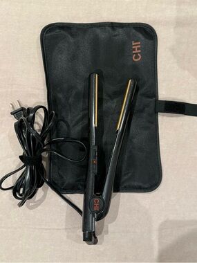 CHI Black Hair Straightener with Travel Pouch - Black